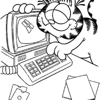 Gato Brincando Com Computador